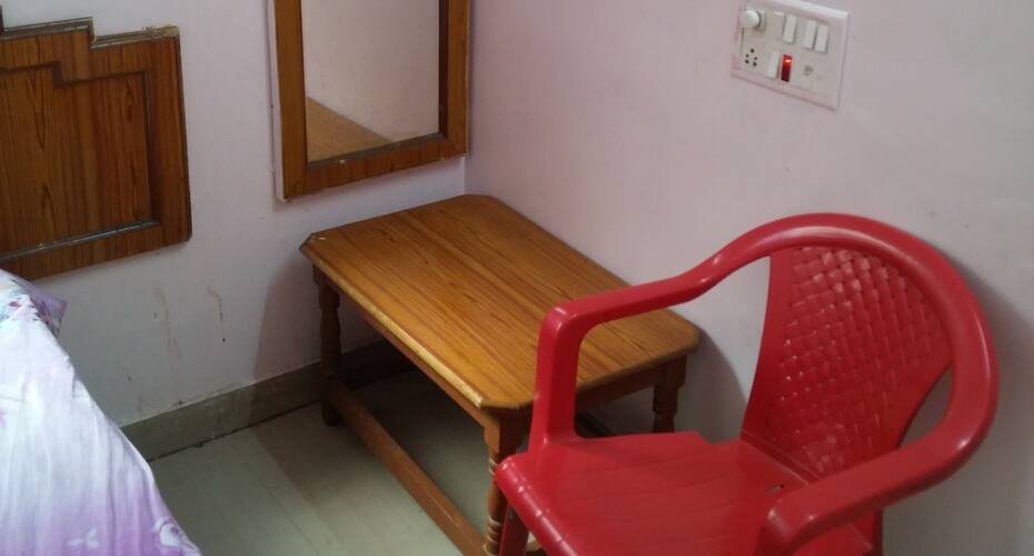 Surabhi Deluxe Rooms, Gulbarga 5
